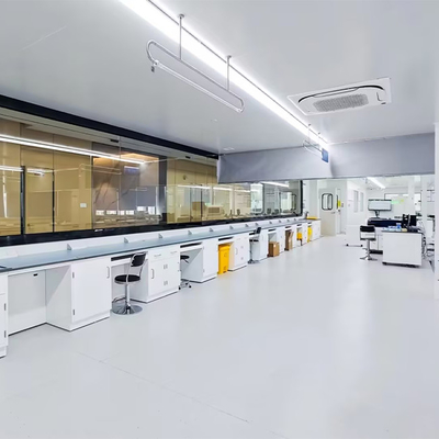 ศูนย์การค้า ห้องสะอาด PVC Flooring Indoor พลาสติก Flooring Antistatic สําหรับห้องปฏิบัติการ